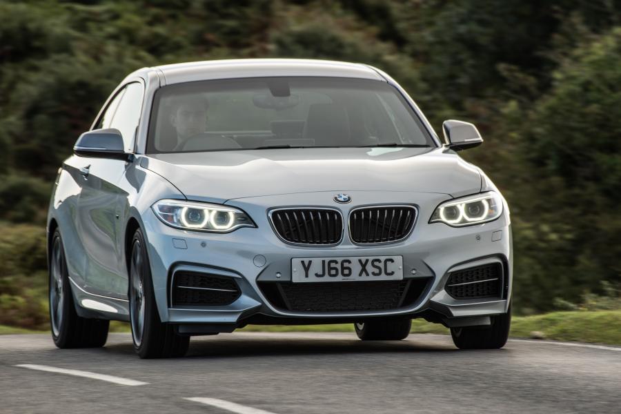  BMW M240i Coupe 2016 года  (UK) (фото 5 из 25)